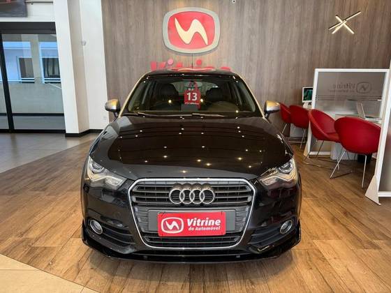 AUDI A1 1.4 TFSI ATTRACTION 16V 122CV GASOLINA 4P AUTOMÁTICO